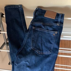 Madewell high rise skinny jeans. Size 25.